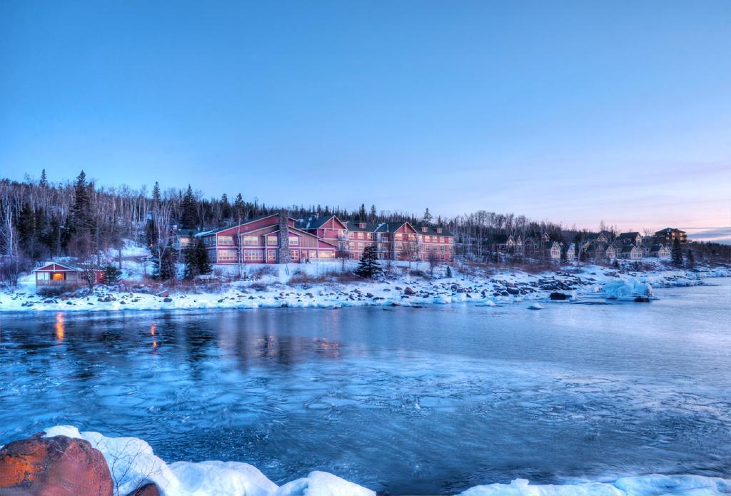 Cove Point Lodge Beaver Bay Экстерьер фото