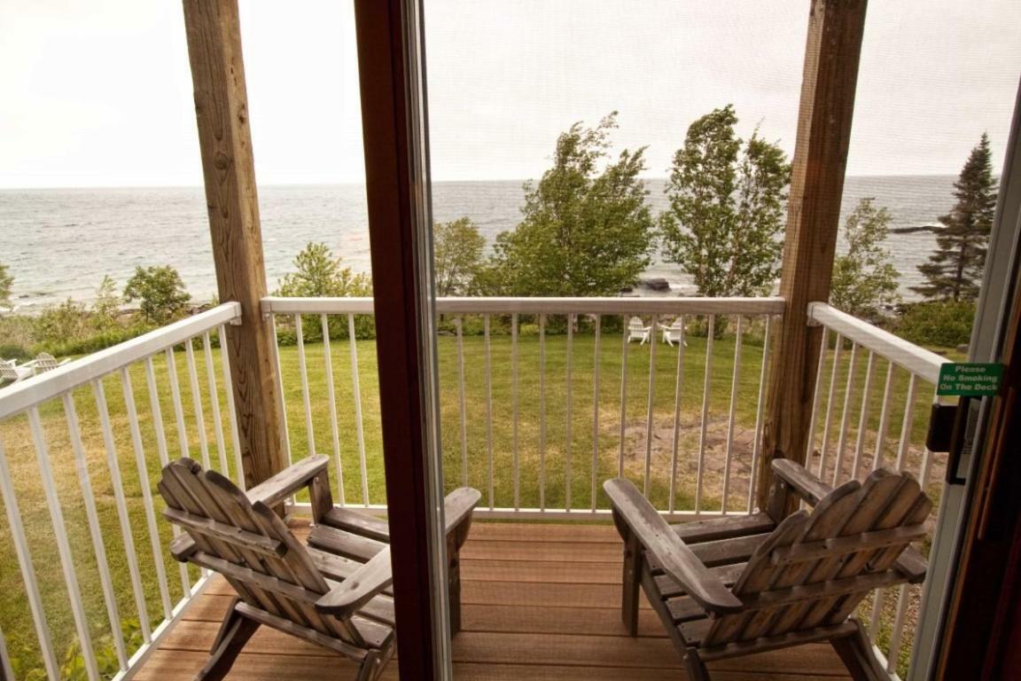 Cove Point Lodge Beaver Bay Экстерьер фото