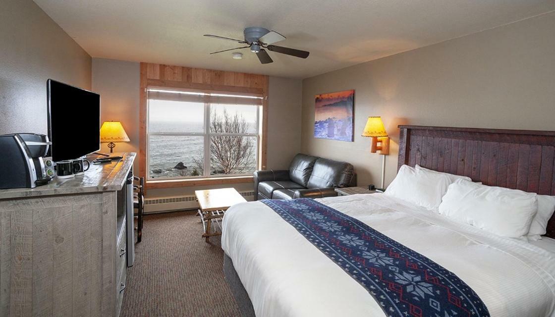 Cove Point Lodge Beaver Bay Экстерьер фото